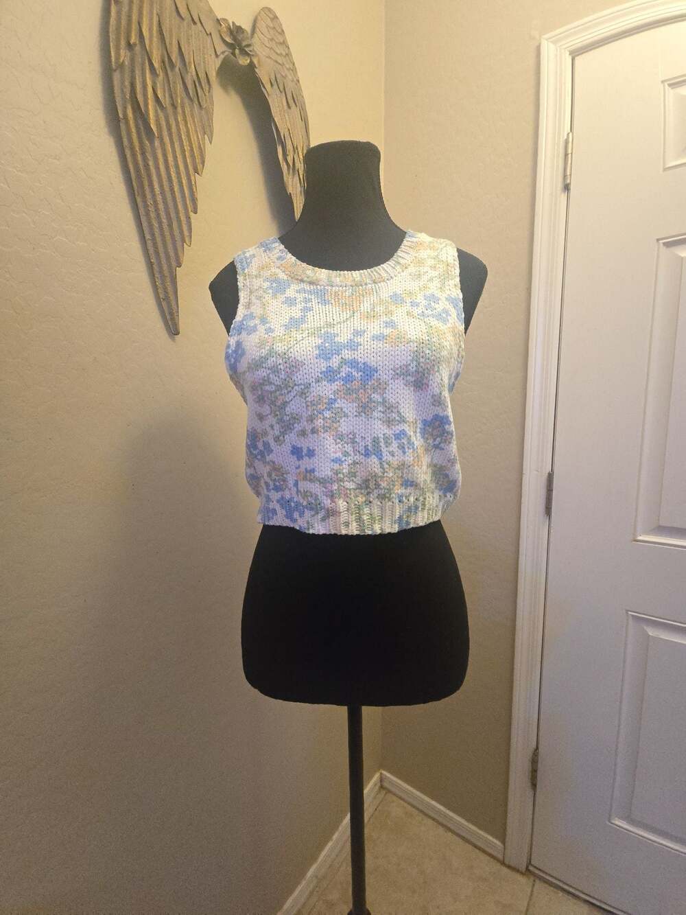 Grace Floral Knit Sweater Vest Open Back Tie Crop Top IWT2753 Pastel Blue Medium